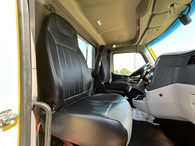 2023 Peterbilt 579