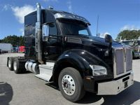 2023 Kenworth T880