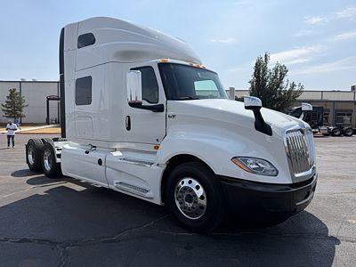 2022 International LT625