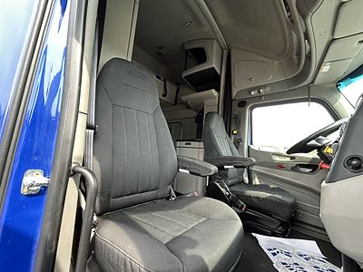 2022 Peterbilt 579