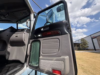2019 Peterbilt 389