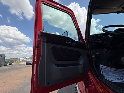 2022 International LT625