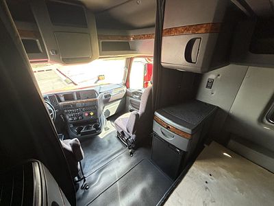 2022 International LT625