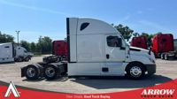 2020 Freightliner CA126