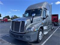 2015 Freightliner CASCADIA