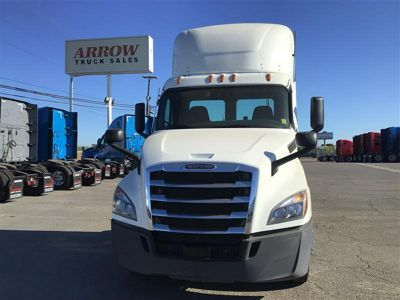 2021 Freightliner CA126