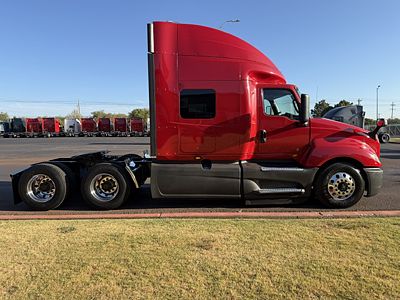 2020 International LT625