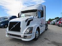 2014 Volvo VNL670