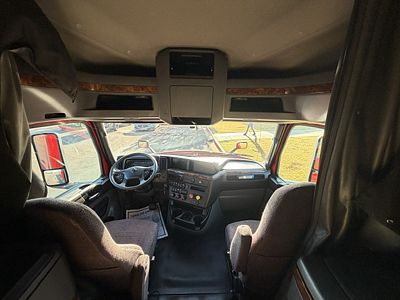 2020 International LT625
