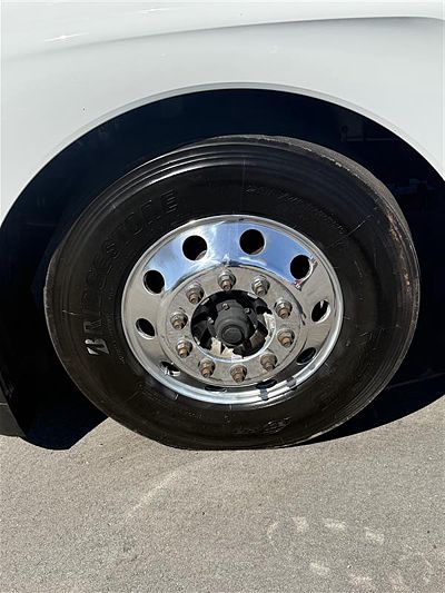 2023 Kenworth T680
