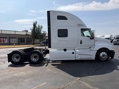 2022 International LT625