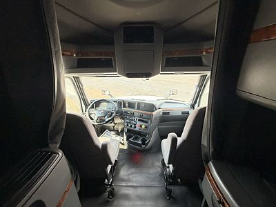 2022 International LT625
