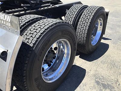 2022 Kenworth T680