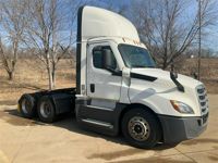 2021 Freightliner CA126