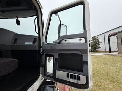 2022 Mack AN64T