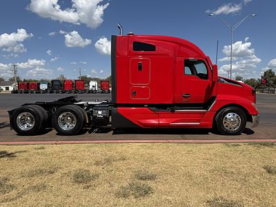 2023 Kenworth T680
