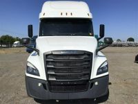 2020 Freightliner CA126