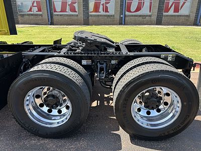 2023 Peterbilt 579