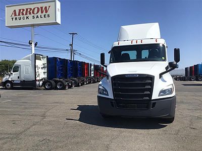 2019 Freightliner CA126