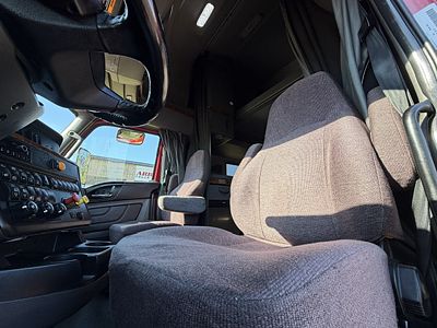 2022 International LT625