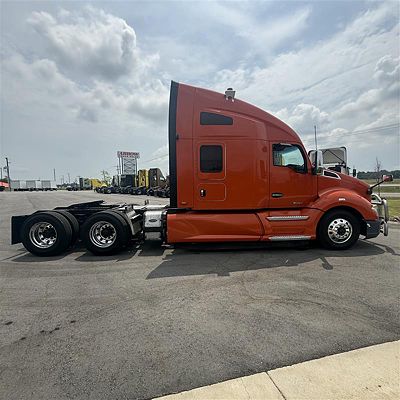 2022 Kenworth T680