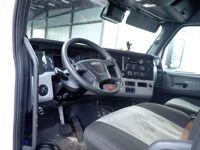 2022 Freightliner CA126