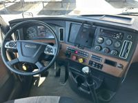2020 Freightliner CA126