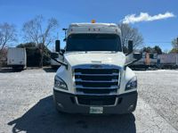 2020 Freightliner CA126