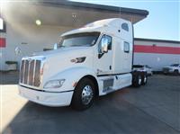 2014 Peterbilt 587
