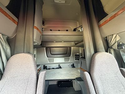 2022 International LT625