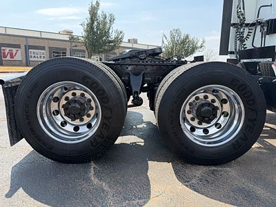 2022 International LT625