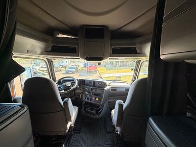 2022 International LT625
