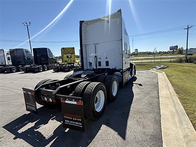 2023 Kenworth T680