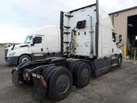 2022 Freightliner CA126