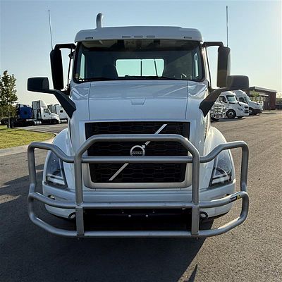 2024 Volvo VNR64T300
