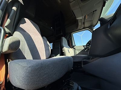 2022 International LT625