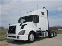 2016 Volvo VNL670