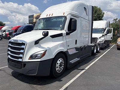 2023 Freightliner CA126