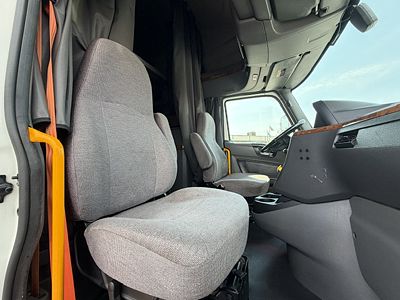 2022 International LT625