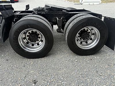 2022 International LT625