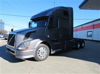 2014 Volvo VNL670