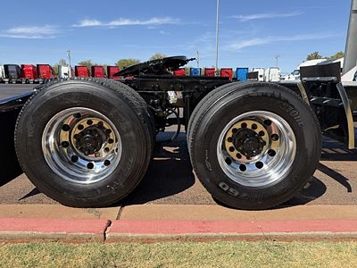 2021 Peterbilt 567