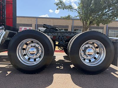 2023 Kenworth T680