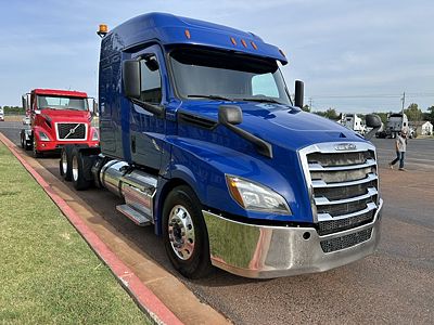 2020 Freightliner CA126