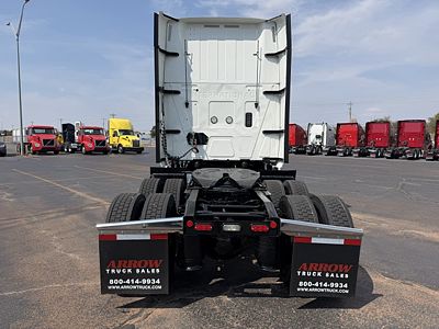 2022 International LT625