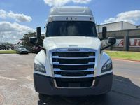 2021 Freightliner CA126