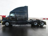 2022 Volvo VNL860