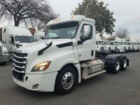 2020 Freightliner CA126