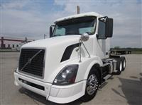 2011 Volvo VNL300