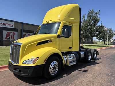 2023 Peterbilt 579